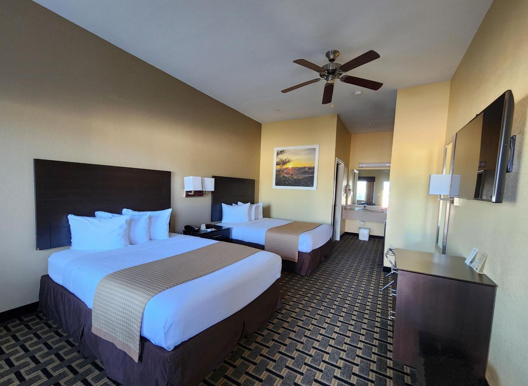 Days Inn By Wyndham Baytown East Exteriör bild