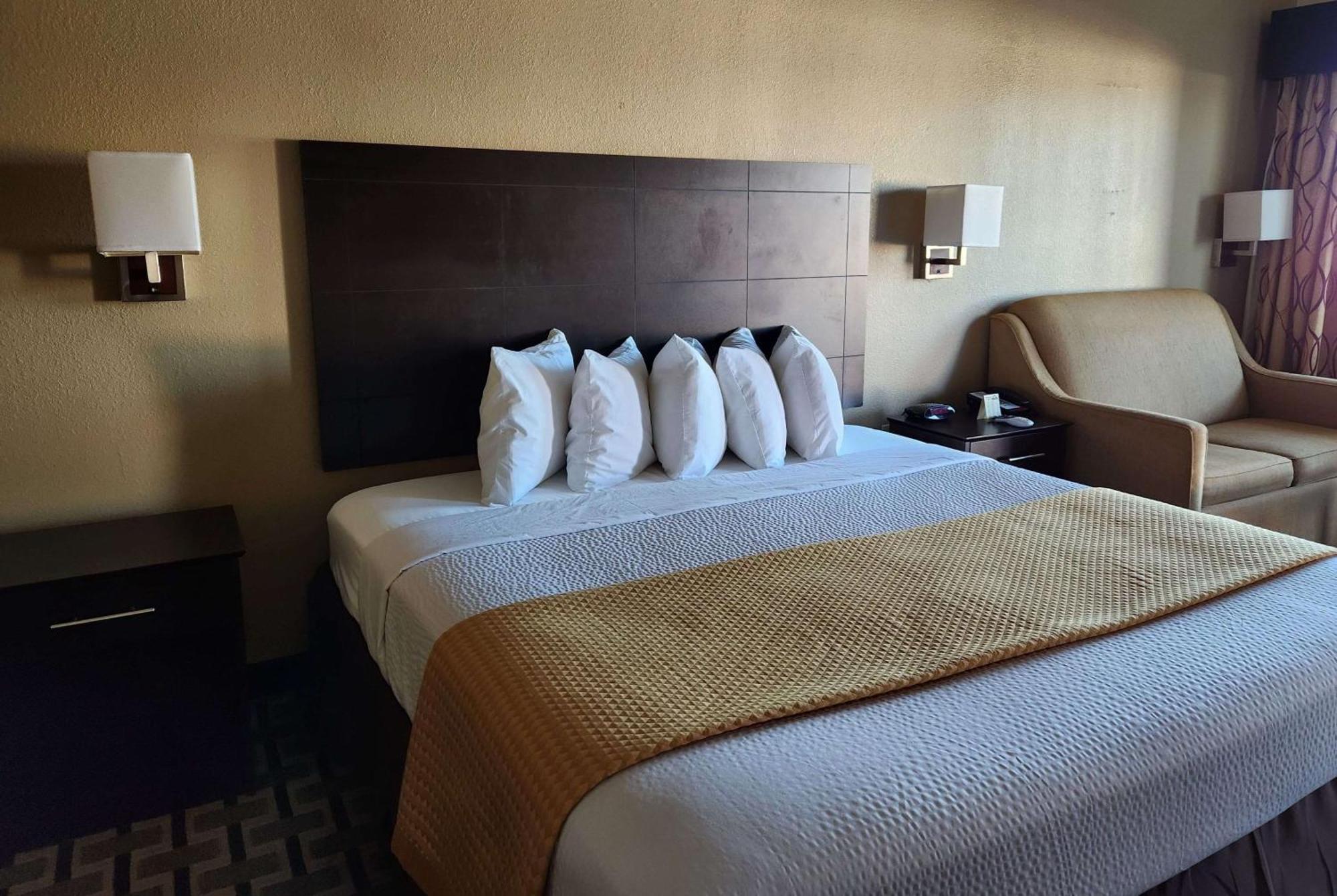 Days Inn By Wyndham Baytown East Exteriör bild